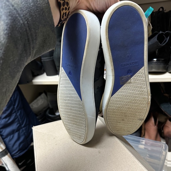Rothy’s original slip on sneaker - Picture 5 of 6